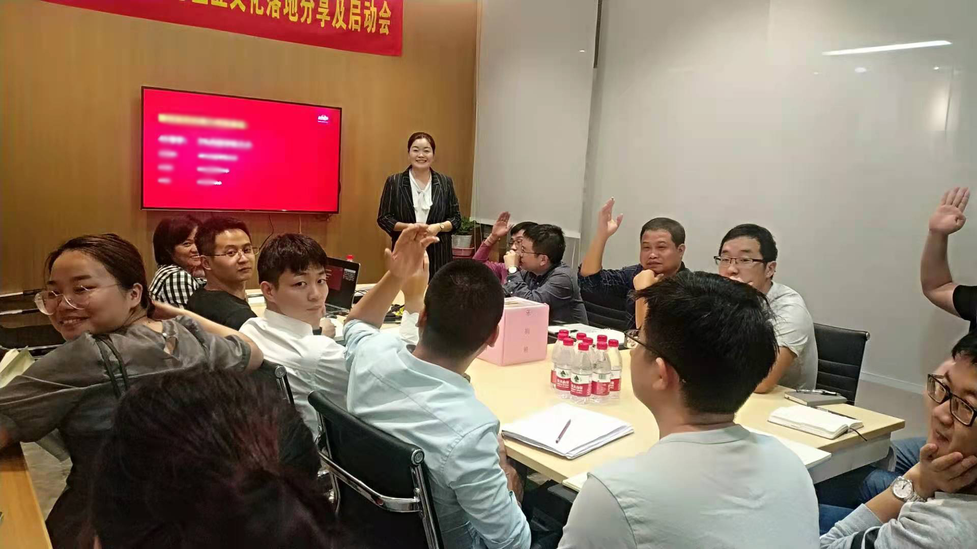 英锐恩.jpg 英锐恩.jpg